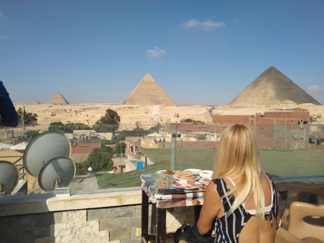 Pyramids Magic View Inn Kairo Bagian luar foto
