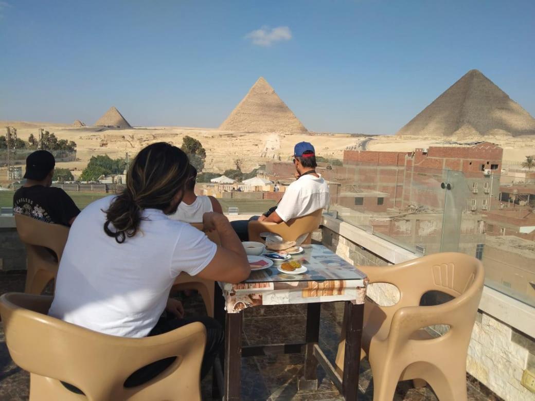 Pyramids Magic View Inn Kairo Bagian luar foto